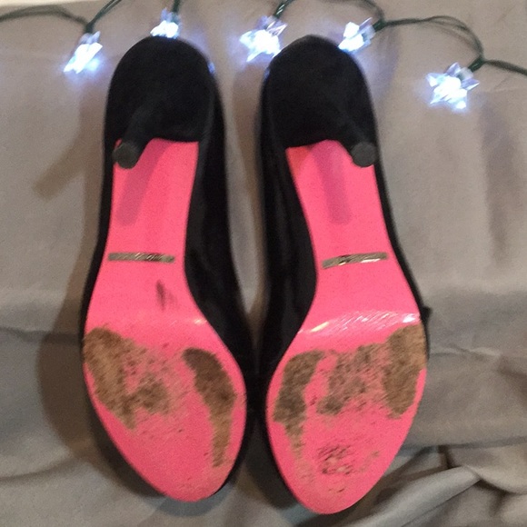 Betsey Johnson size 7 1/2 2 tone leather heels - Picture 7 of 8